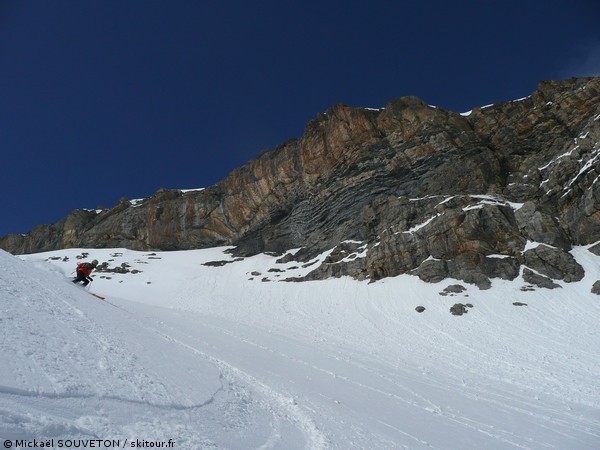 #6 Mortice : Belle ambiance sous ces falaises colorées. Mortice : Belle ambiance sous ces falaises colorées.