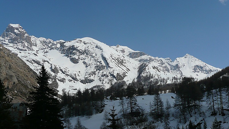 #17 Rocca Blanca : Petit pano depuis Fouillouse : Brec, Massour, Rocca Blanca. Rocca Blanca : Petit pano depuis Fouillouse : Brec, Massour, Rocca Blanca.