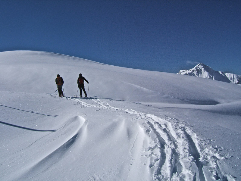 #3 Chavalet : Dôme de Miage? NON Bosse 2409m où nous allons testter la qualité de la neige. Chavalet : Dôme de Miage? NON Bosse 2409m où nous allons testter la qualité de la neige.
