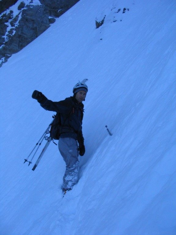 #9 Couloir N : Petite onglée matinale pour ceux qui s Couloir N : Petite onglée matinale pour ceux qui s'étaient rendormi après le ressaut... bien fait !
