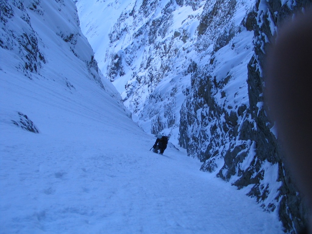 #11 Couloir N : Et on finit tant bien que mal au sommet. 3200 m à l Couloir N : Et on finit tant bien que mal au sommet. 3200 m à l'alti, on n'ira pas plus haut !
