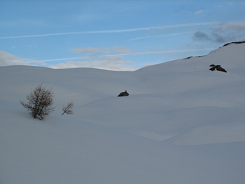 #2 Cabane du col de la Gardette. : Toujours bien enneigée. Cabane du col de la Gardette. : Toujours bien enneigée.