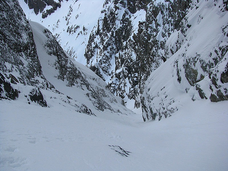 #4 milieu du couloir : de la pente et de la poudre milieu du couloir : de la pente et de la poudre
