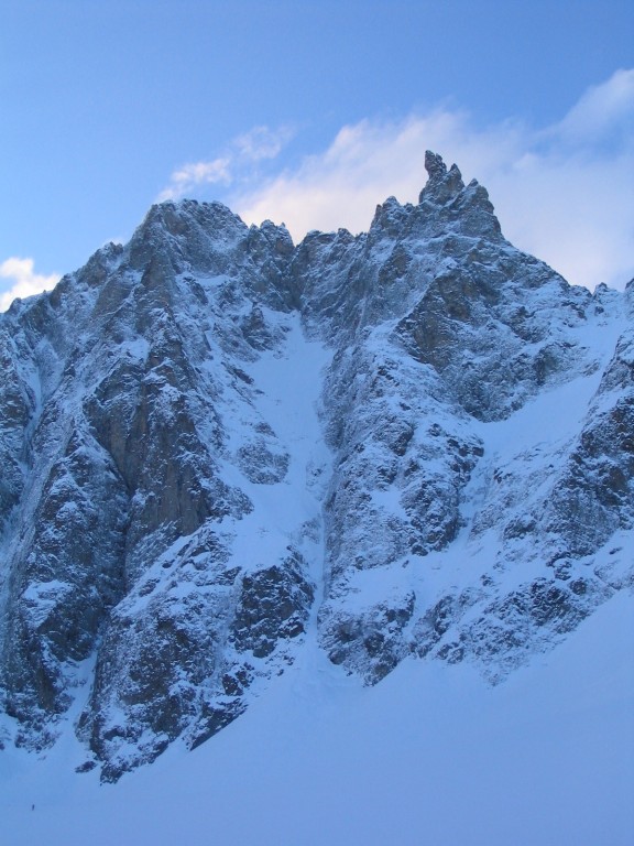 #2 Mayer Dibona : La bête se dévoile au fond du vallon Mayer Dibona : La bête se dévoile au fond du vallon