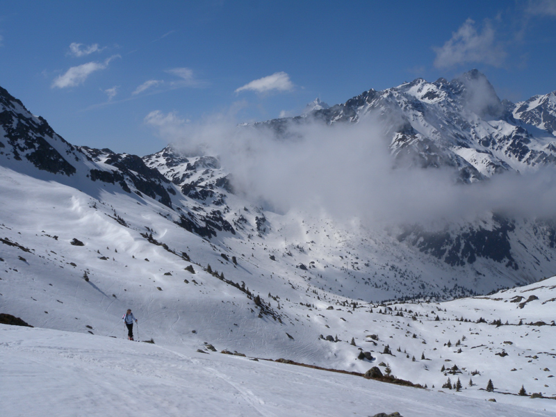 #5 Col de l Col de l'Aigleton : Vue sur l'itinéraire et l'enneigement au Pas de la Coche