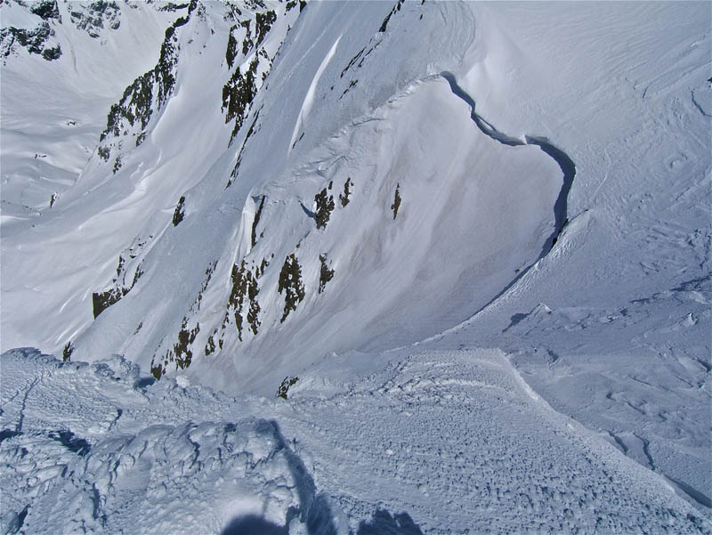 #9 Agnel : Plaque de plus de 50cm d Agnel : Plaque de plus de 50cm d'épaisseur est partie dans le couloir NW