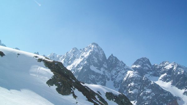 #1 Pointe Alphonse Favre : Le Pouce depuis la combe d Pointe Alphonse Favre : Le Pouce depuis la combe d'Envers Bérard. Impressionnant.