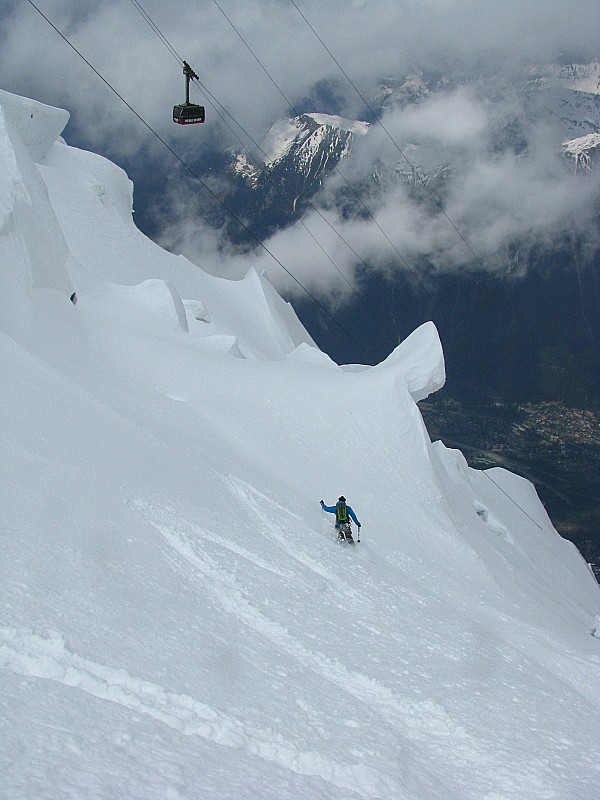 Glacier suspendu : Ambiance de folie plein gaz au mileu des séracs