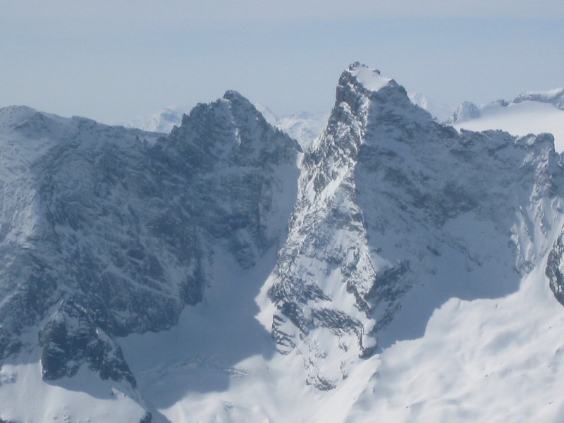 Glière : Pointe et col homonyme