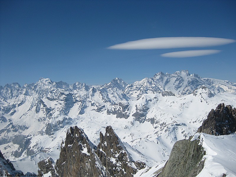 #13 Drôle de bonnet d Drôle de bonnet d'âne : Qu'est-ce qu'il annonce celui-là?