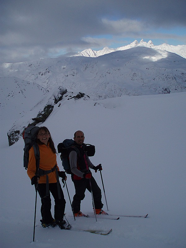 #1 Thomas et Marielle : Les nuages se déchirent nous laissant voir les Aiguilles d Thomas et Marielle : Les nuages se déchirent nous laissant voir les Aiguilles d'Eric ;o)