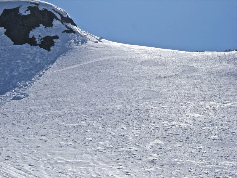 #11 PONSET : La neige commence a devenir plus dure, s PONSET : La neige commence a devenir plus dure, s'aurait été mieux demi heure plus tard.