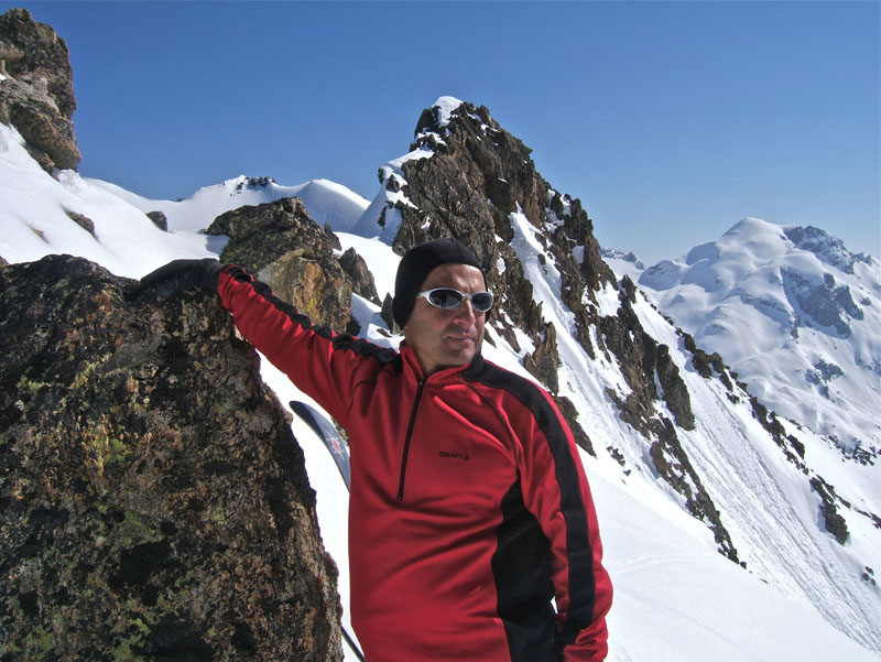#2 PONSET : Le sommet du Ponset est juste derrière toune, mais la descente est la même, celà nous apprendra à ne pas suivre les yeux fermés les traces. PONSET : Le sommet du Ponset est juste derrière toune, mais la descente est la même, celà nous apprendra à ne pas suivre les yeux fermés les traces.