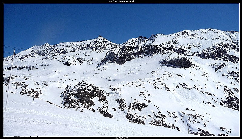 #12 Depuis le DMC 2700m : Vue sur le sommet, et notre itinéraire de descente depuis la sortie du tunnel. Depuis le DMC 2700m : Vue sur le sommet, et notre itinéraire de descente depuis la sortie du tunnel.