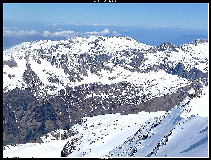#7 Col du Sabot : Le Col du Sabot (enneigement se faisant maintenant vraiment faible). Col du Sabot : Le Col du Sabot (enneigement se faisant maintenant vraiment faible).