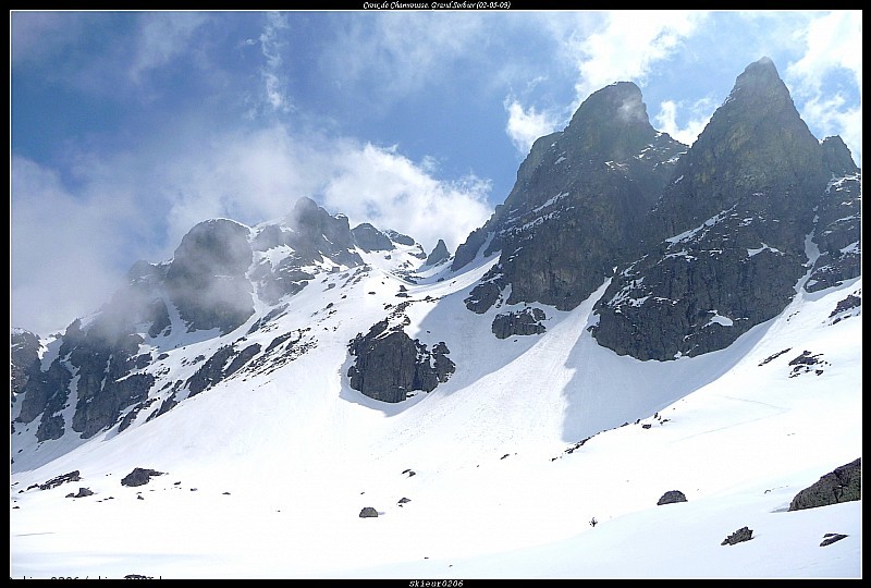 #11 Combe W du Grand Sorbier : Enneigement encore très bon! Combe W du Grand Sorbier : Enneigement encore très bon!