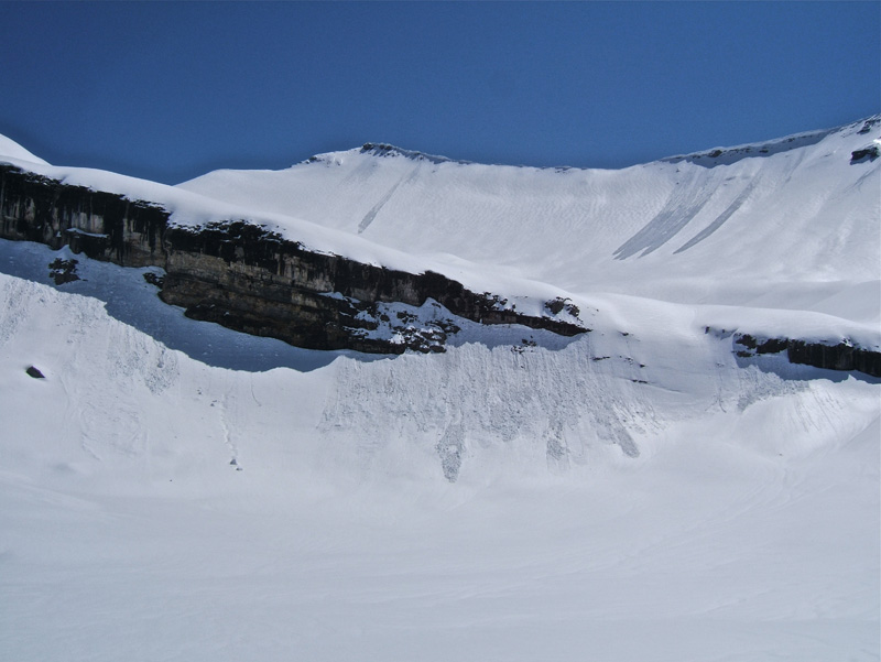 #18 Nègre et Mounier : Il y a eu tellement de neige que les barres commences à disparaître. Nègre et Mounier : Il y a eu tellement de neige que les barres commences à disparaître.
