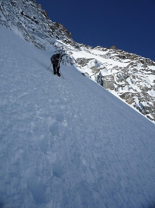 #2 Pied du couloir : Le ressaut du bas passe beaucoup mieux qu Pied du couloir : Le ressaut du bas passe beaucoup mieux qu'il n'y parait