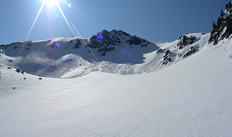 #12 Face Nord : Le couloir passé... ça aurait été beaucoup moins pentu mais bien meilleur à droite! Face Nord : Le couloir passé... ça aurait été beaucoup moins pentu mais bien meilleur à droite!