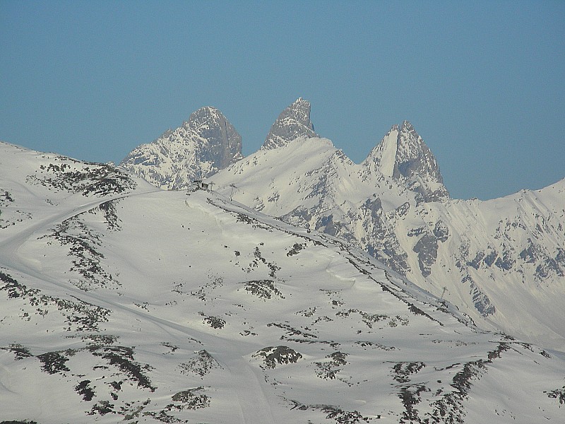 #5 Aiguilles d Aiguilles d'Arve : Montée sous l'oeil des fameuses aiguilles...