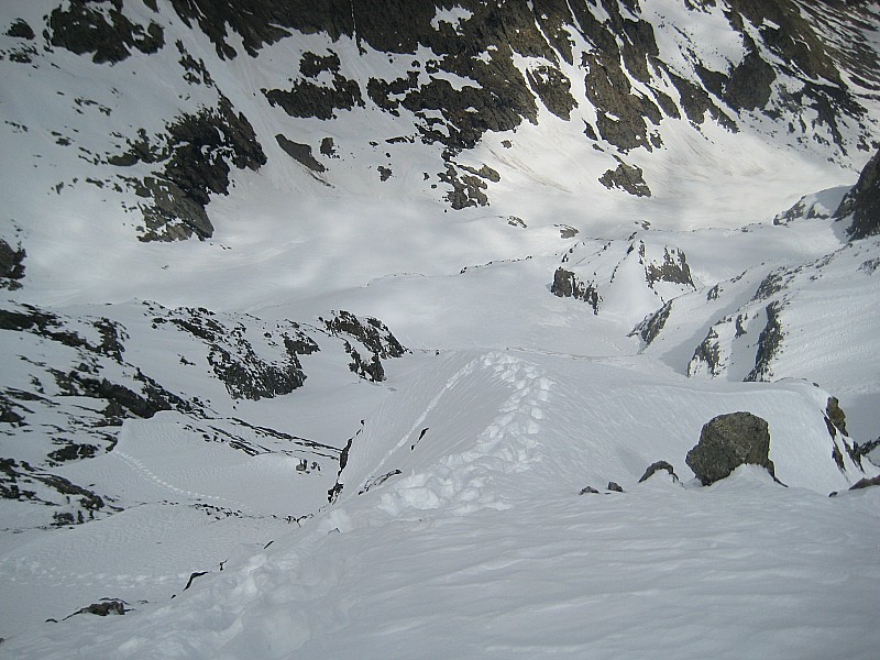 Cheminement torteux : dans la face N de l'Aiguille d'Olan