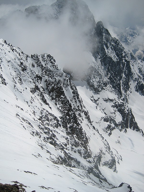 #8 l l'Olan : et une échappatoire possible en face SSW de l'Aiguille d'Olan ? (c'est en tout cas la voie normale alpi du retour)