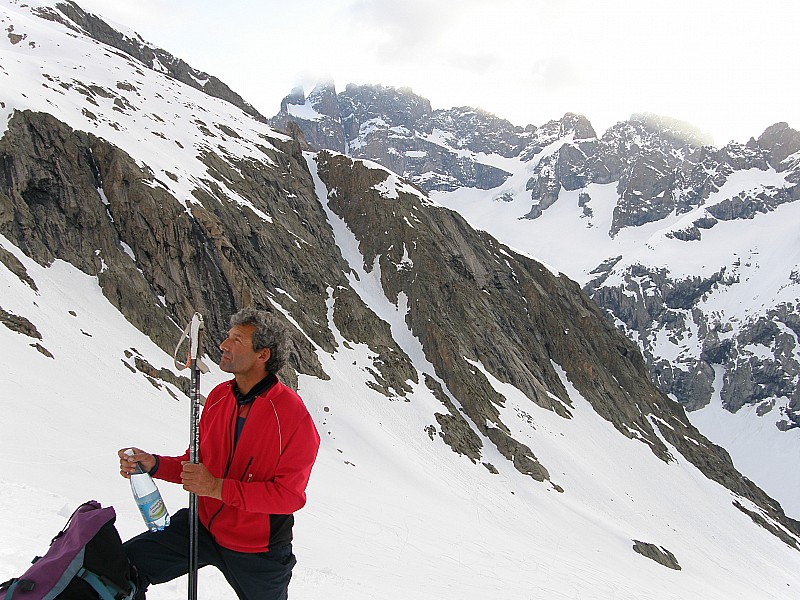 #1 vers le col de la Gandolière : Petit plateau sauvage et reposant,au-dessus de l vers le col de la Gandolière : Petit plateau sauvage et reposant,au-dessus de l'affluence duvallon des Etançons!