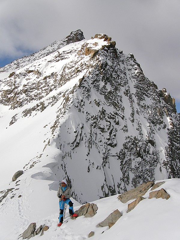 #2 Au col : Le col et ses belles (mais dangereuses) corniches. Au col : Le col et ses belles (mais dangereuses) corniches.