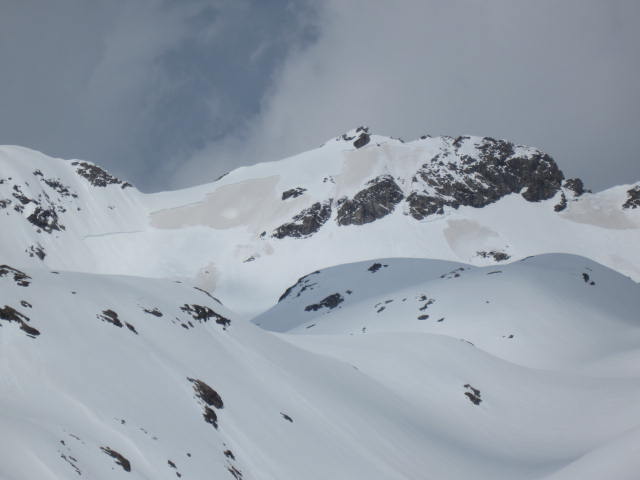 #51 Plaques à vents : Activité avalancheuse observée : Enneigement important sur une vieille sous-couche dure. Activité importante de plaque à vents impressionnantes Plaques à vents : Activité avalancheuse observée : Enneigement important sur une vieille sous-couche dure. Activité importante de plaque à vents impressionnantes