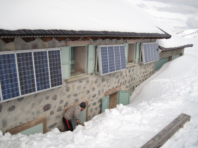 #9 Refuge des Merveilles : Le gardien à l Refuge des Merveilles : Le gardien à l'ouvrage ...