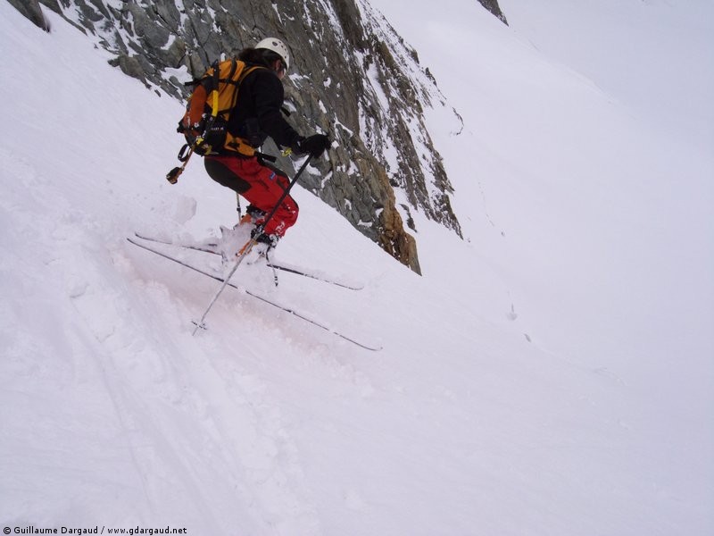 #8 Saut : Encore un virage en serrant un peu les fesses. Saut : Encore un virage en serrant un peu les fesses.