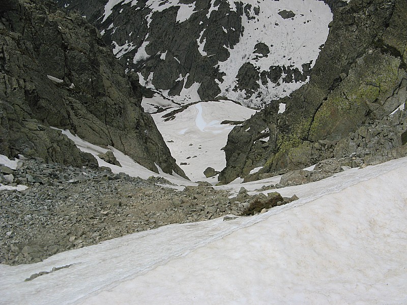 #6 Couloir - Punta di Valle Longa : Un des couloirs O de Punta di Valle Longa. Faudra qu Couloir - Punta di Valle Longa : Un des couloirs O de Punta di Valle Longa. Faudra qu'on revienne l'année prochaine John... ;-)