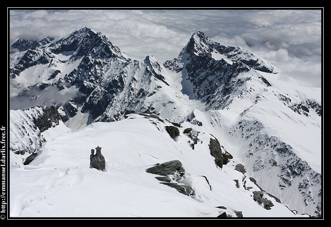 #5 Grde Ciamarella : La vierge du sommet. On n Grde Ciamarella : La vierge du sommet. On n'a pas vu la statue de l'abbé machin chouette qui doit être sous la neige
