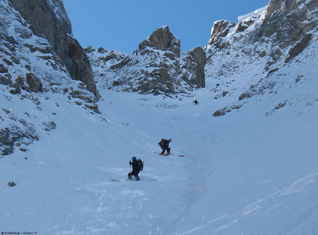 Début de la descente... : ...pour Friz, Toz et moi, tandis que Bertrand et Al. poursuivent vers le haut