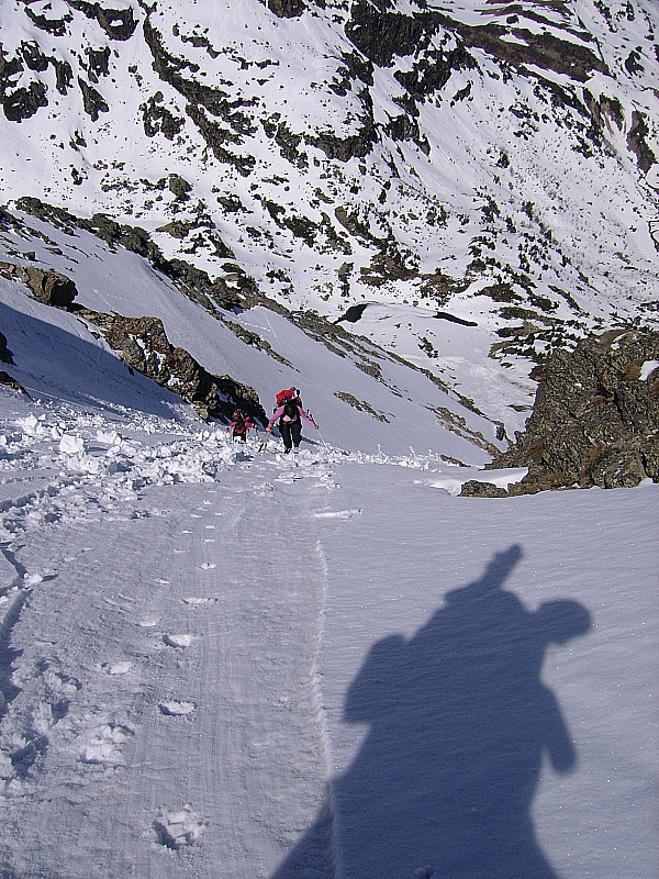 #4 Montée en crampons, la neige porte bien. Montée en crampons, la neige porte bien.