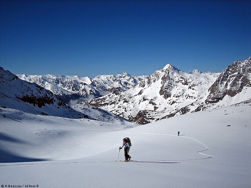 #5 En direction du col de Labby : Devant le râteau d En direction du col de Labby : Devant le râteau d'Aussois et les Ecrins