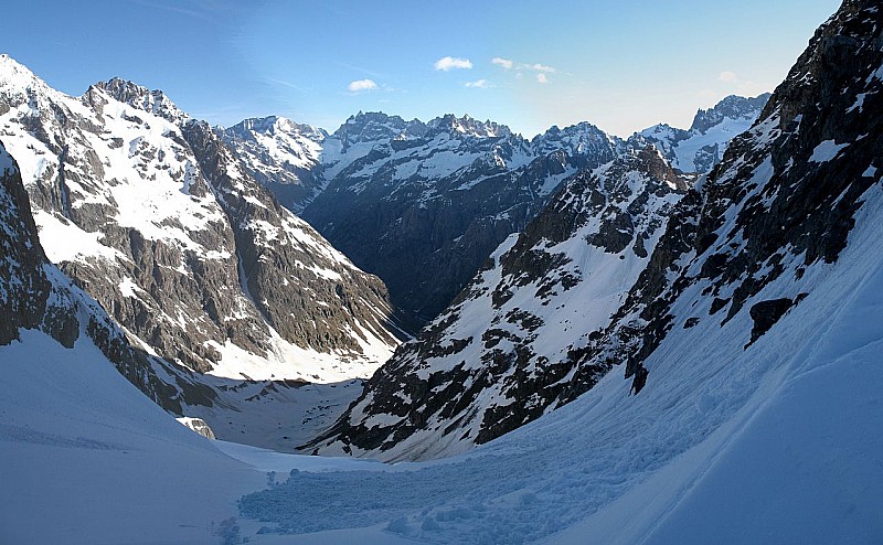 #7 vu s/ vallée glacier chardon : depuis le glacier du petit chardon vu s/ vallée glacier chardon : depuis le glacier du petit chardon