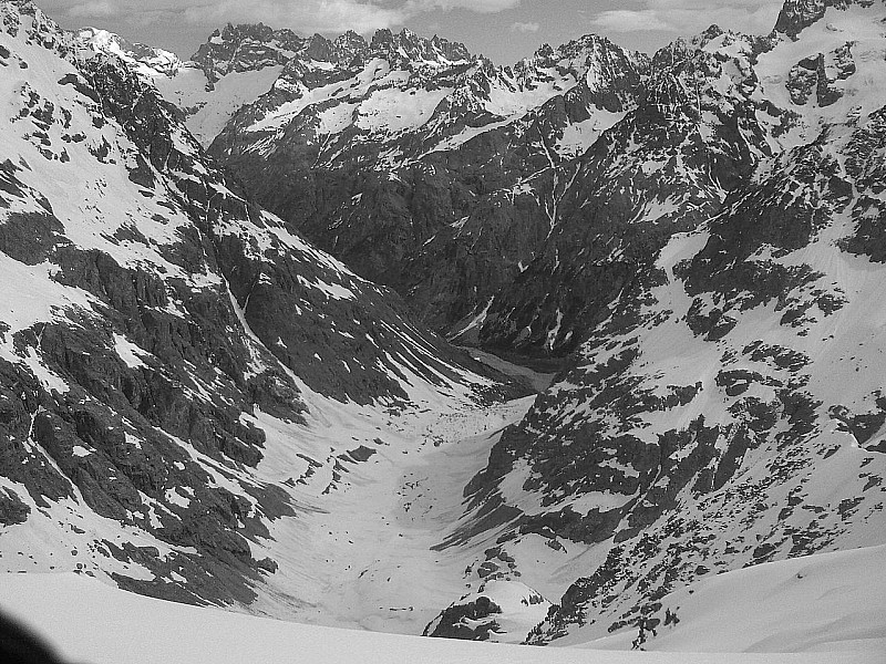 #6 vu s/ vallée glacier chardon : au fond roche Faurio et la Meije vu s/ vallée glacier chardon : au fond roche Faurio et la Meije