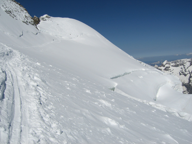 Le Dôme des Ecrins : La trace monte au sommet