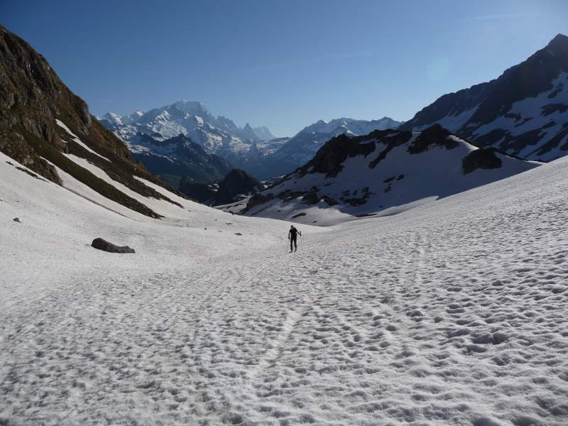 Pte de Combe neuve : Montée de la combe de la Nova sur fond de Mt Blanc