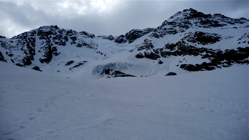 #2 Glacier de Peclet : Aiguille Peclet et Roc des St Pères, le parcours au centre Glacier de Peclet : Aiguille Peclet et Roc des St Pères, le parcours au centre