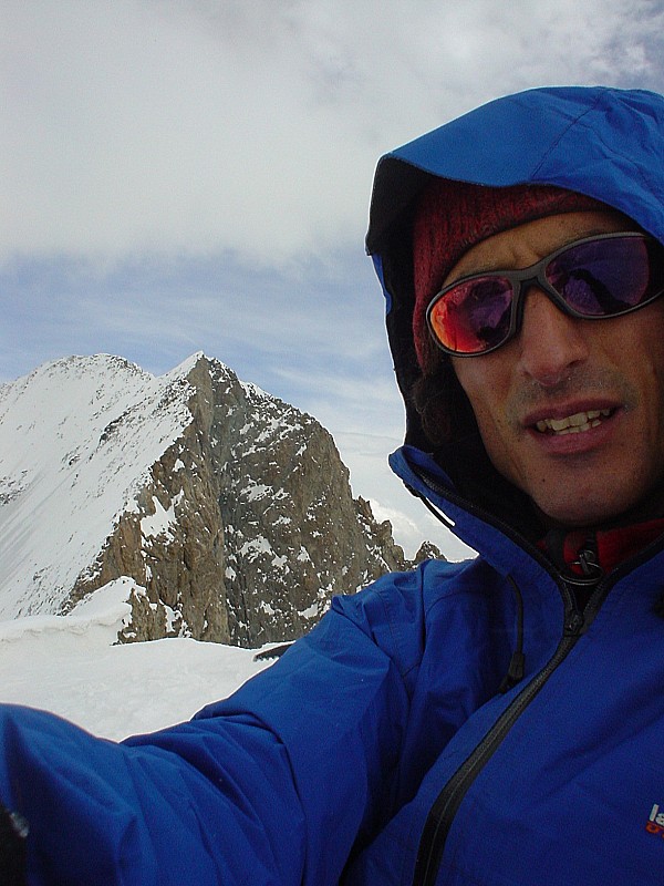 Sommet : Sommet du dome. Vue sur la Barre des Ecrins