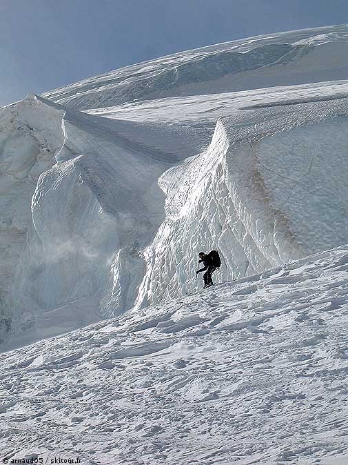 Dôme des Ecrins : L'homme au sac Air Bag je crois