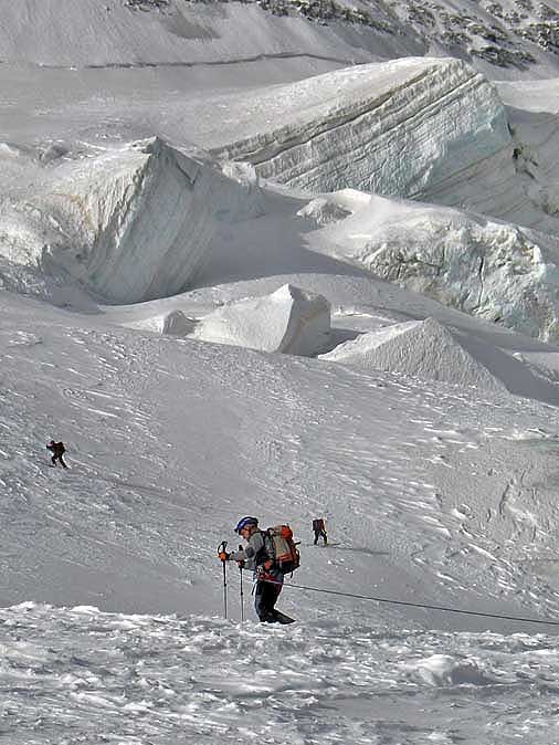 Dôme des Ecrins : Baptiste, Arnaud en tête