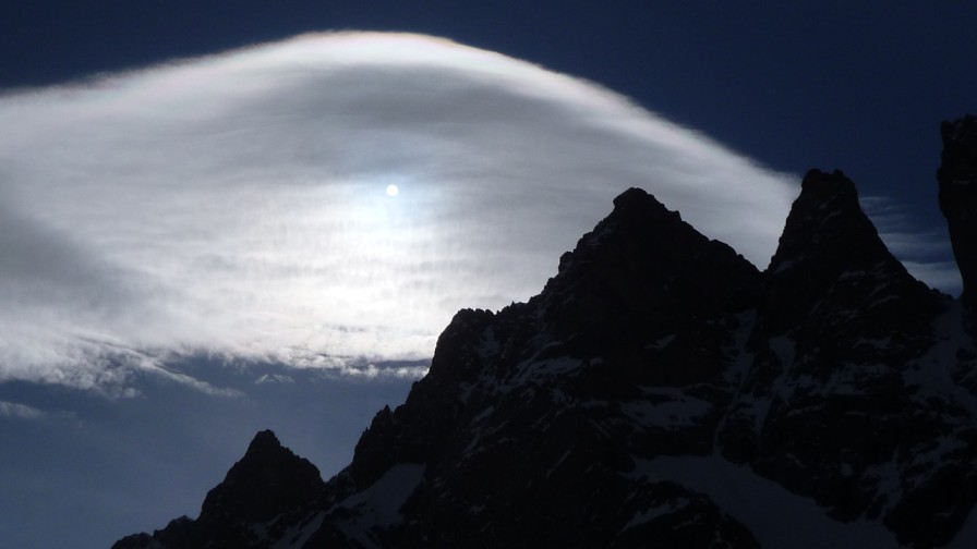 #4 Pelvoux : et son lenticulaire du jour Pelvoux : et son lenticulaire du jour