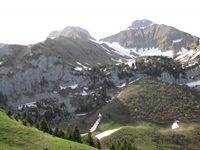 #1 montee dans l montee dans l'herbe : ba souvent le ski et l'herbe