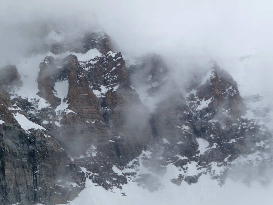 Nébulosité : Ambiance dolomitique avec l'arrivée des nuages sur les faces rocheuses du GP