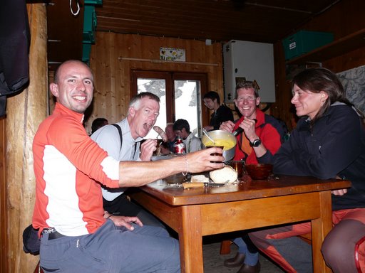 #10 Refuge d Refuge d'Ambin : ça c'est pas des knackis de "M" mais des bons Diots avec de la bonne Polente !