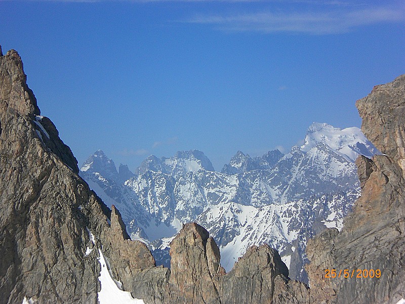 #5 brêche : beau temps sur les ecrins brêche : beau temps sur les ecrins