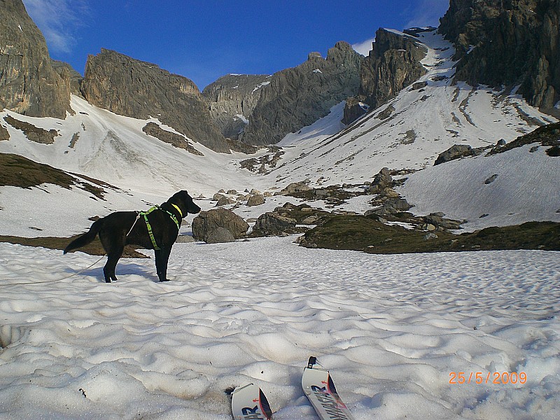 #1 vallon des Sagnes Froides : Au fond la pyramide de la pointe des cerces vallon des Sagnes Froides : Au fond la pyramide de la pointe des cerces